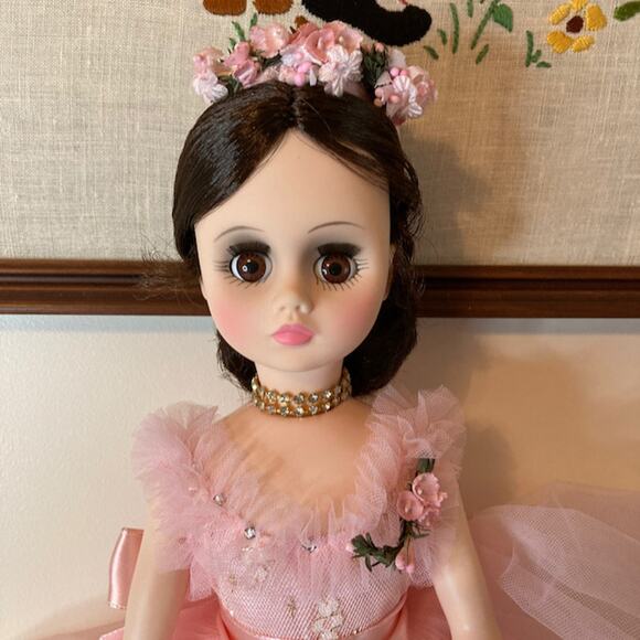 Vintage 80s Madame Alexander 17" Elise Ballerina #1652 (1984-85) Brunette - Picture 2 of 7